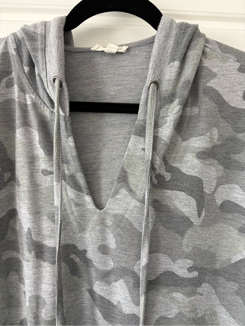 Jane and Delancey Gray Camo Lightweight Pullover Hoodie Size 2X - Picture 3 of 6